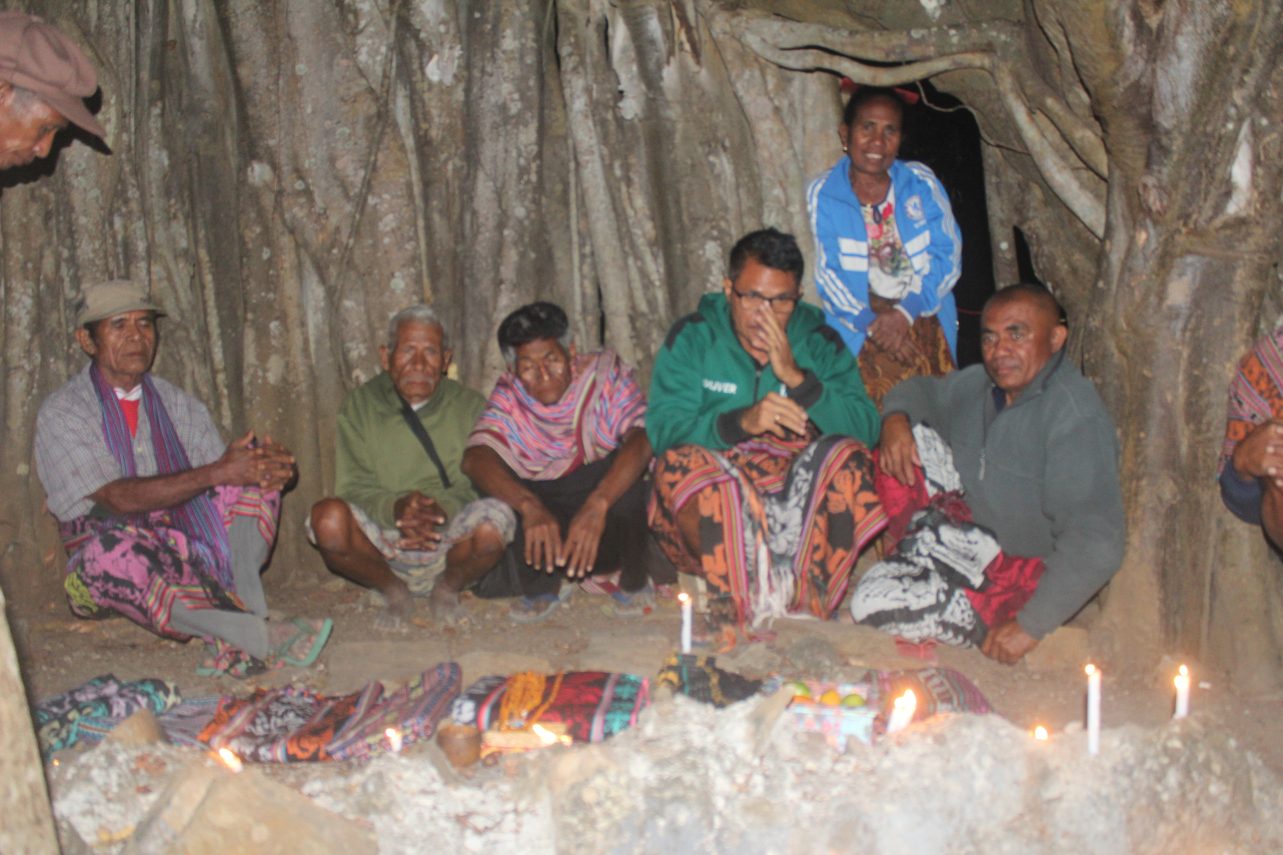 Rehap Kuburan Tua Bobo Casse